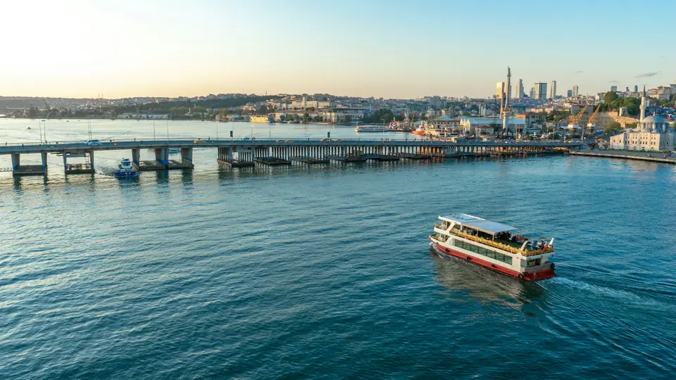 Ferry crossing the Golden Horn