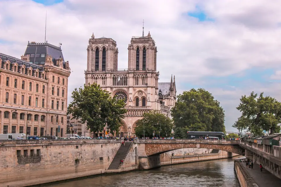 Notre-Dame cathedral seen from the Seine